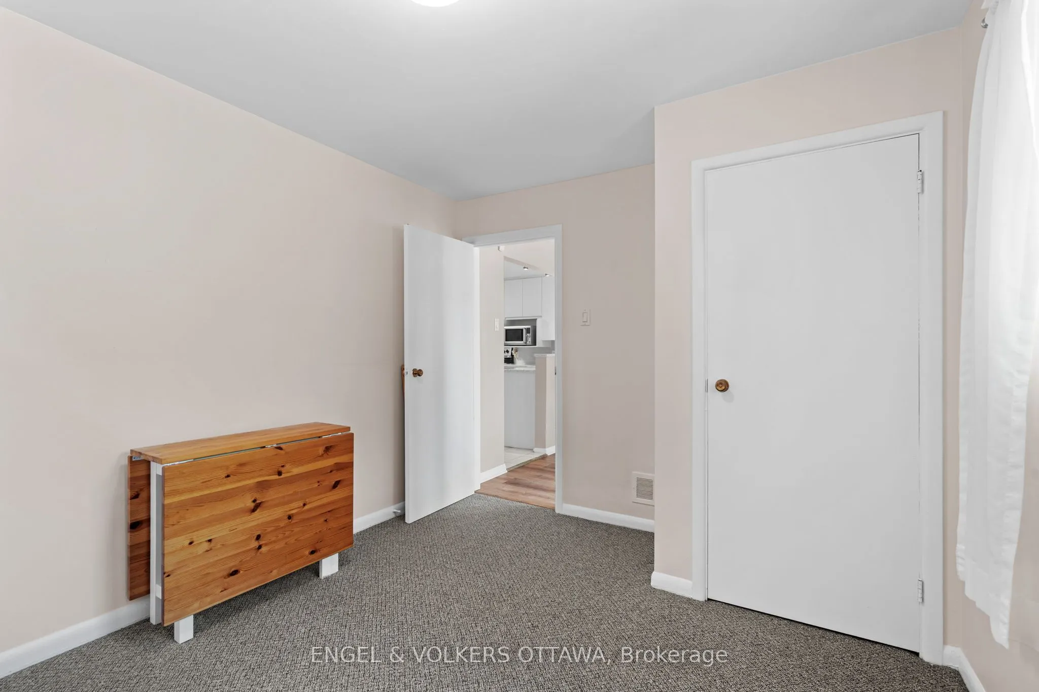 337 Mountbatten Avenue