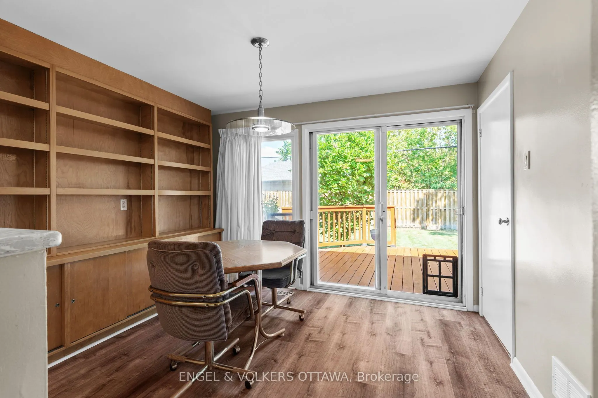 337 Mountbatten Avenue