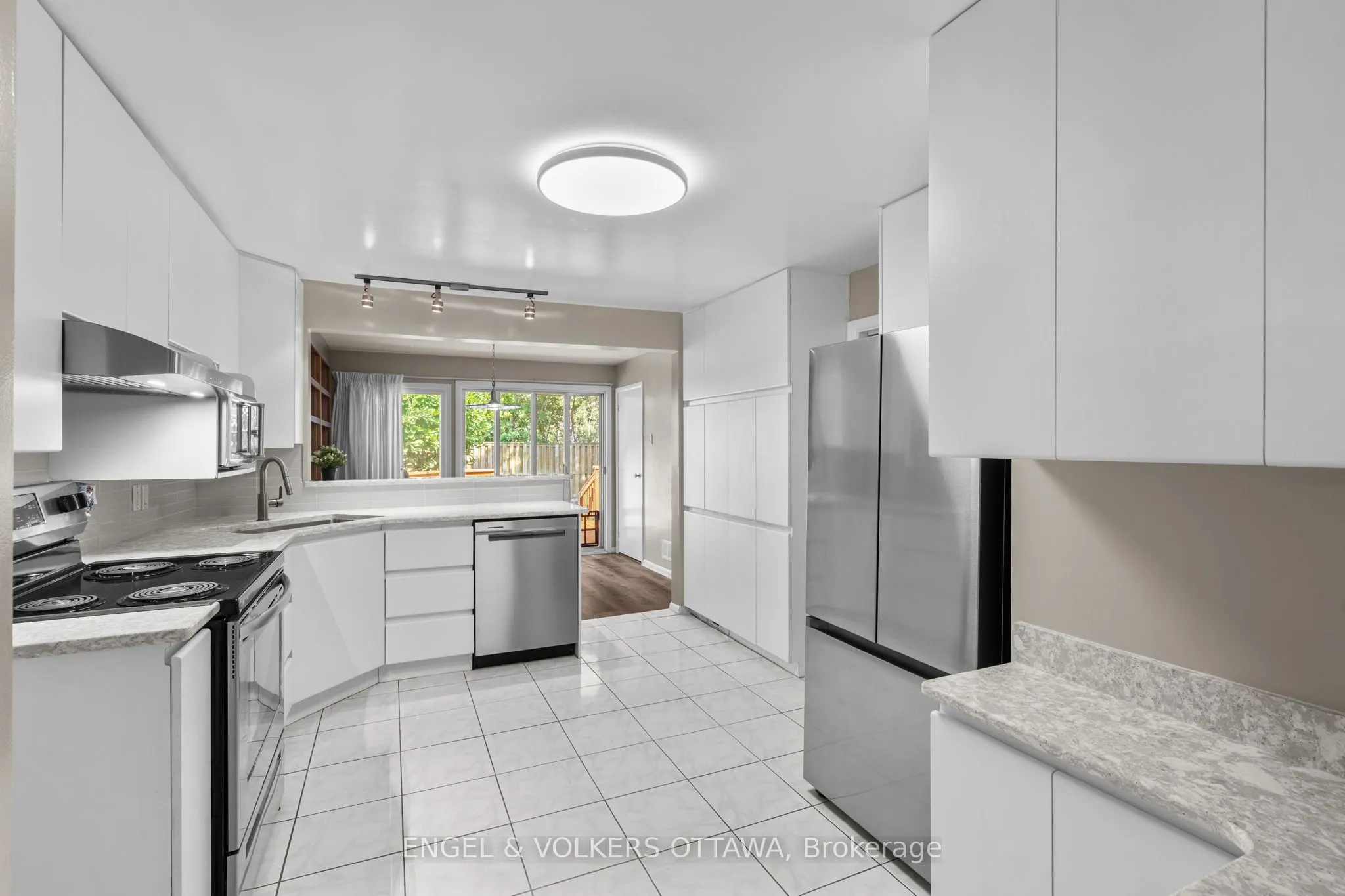 337 Mountbatten Avenue