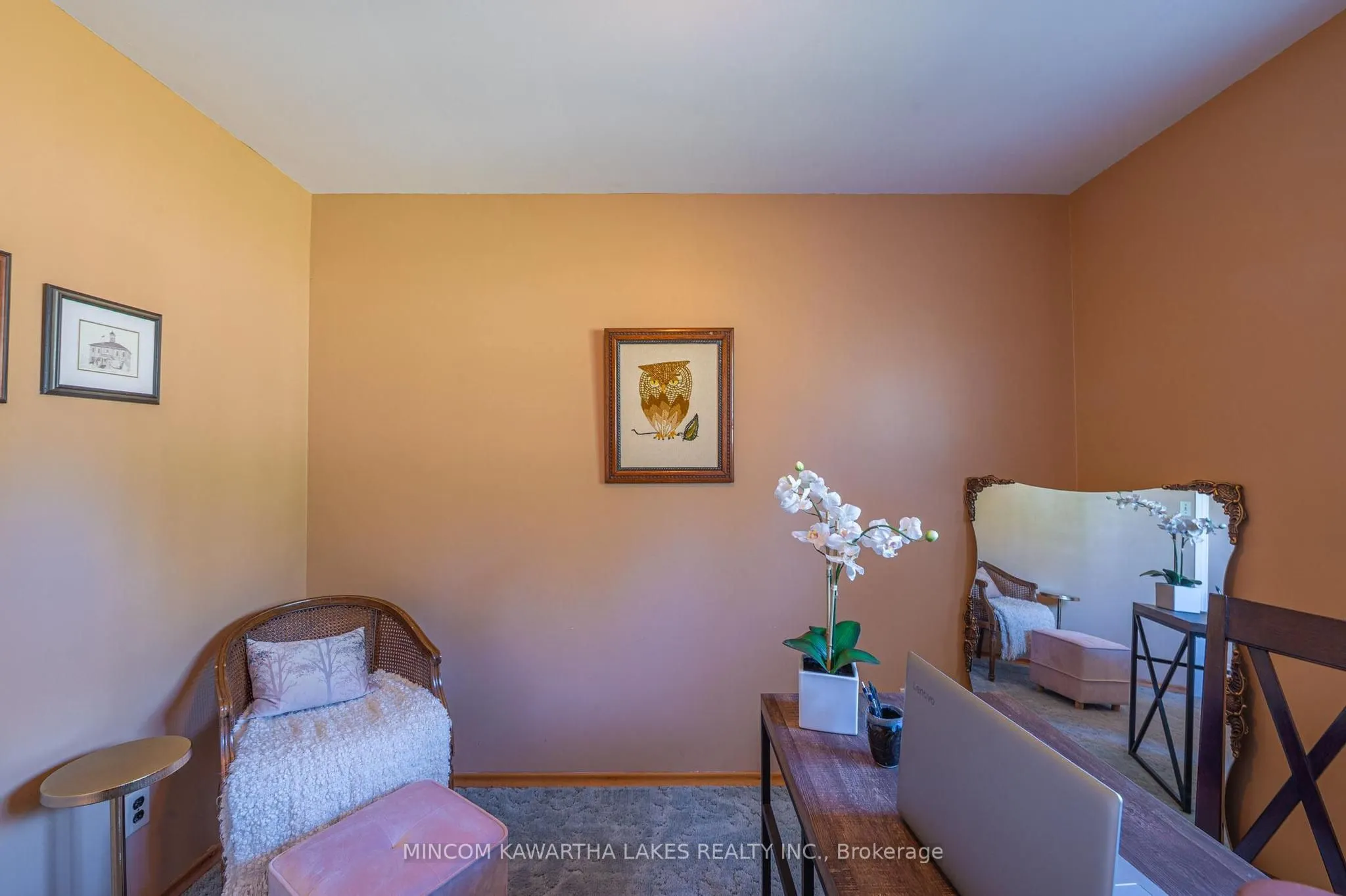 2397 Queen Mary Street