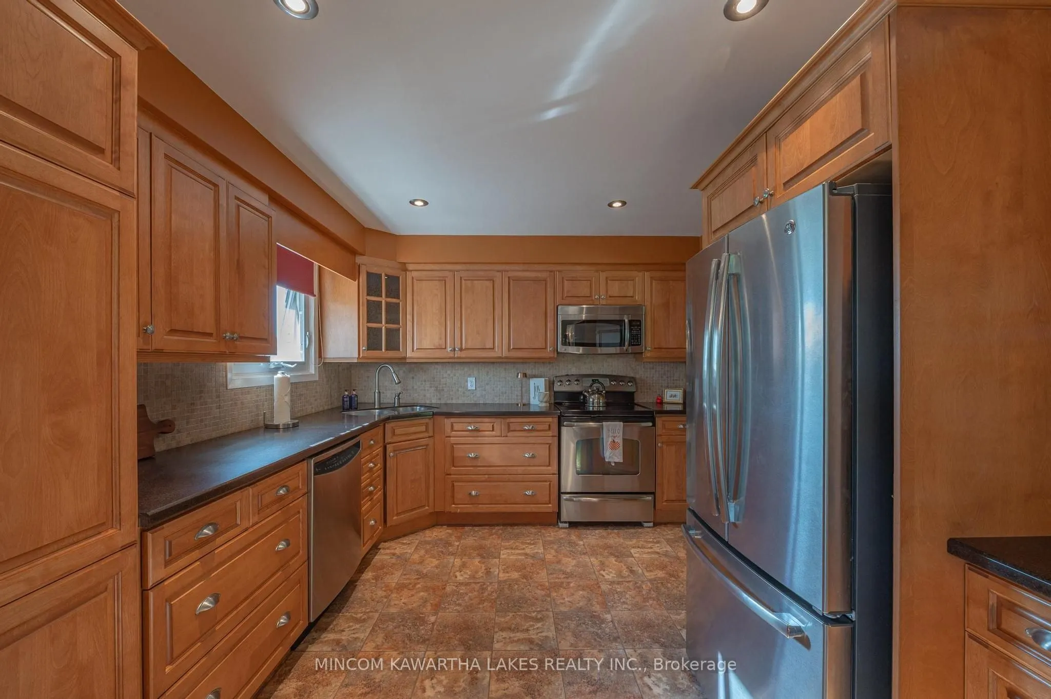 2397 Queen Mary Street
