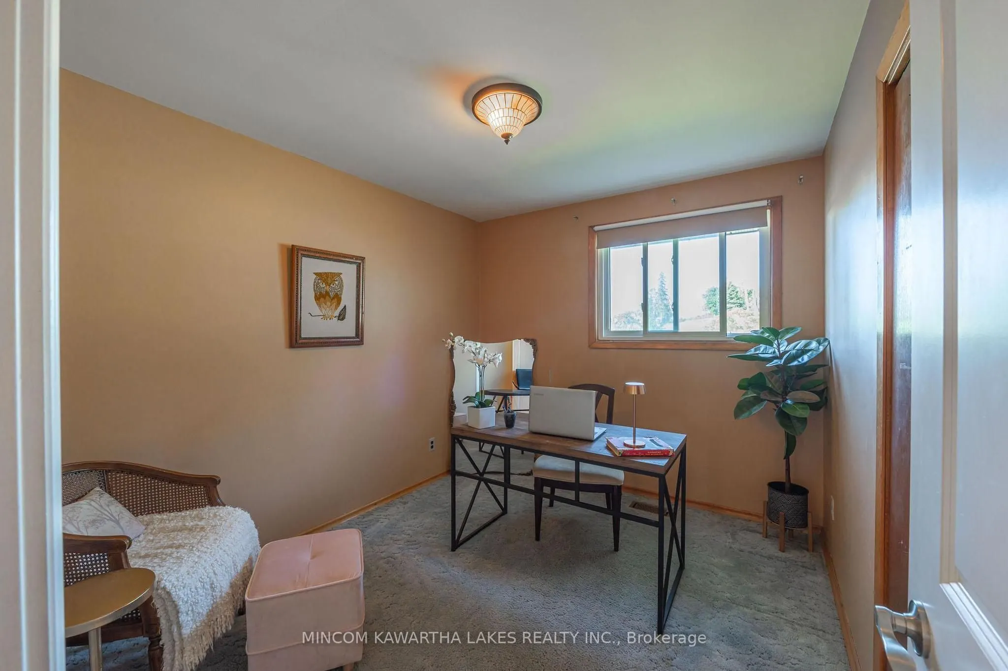 2397 Queen Mary Street