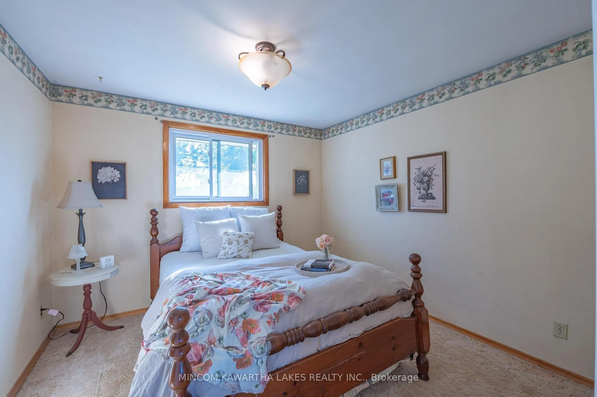 2397 Queen Mary Street