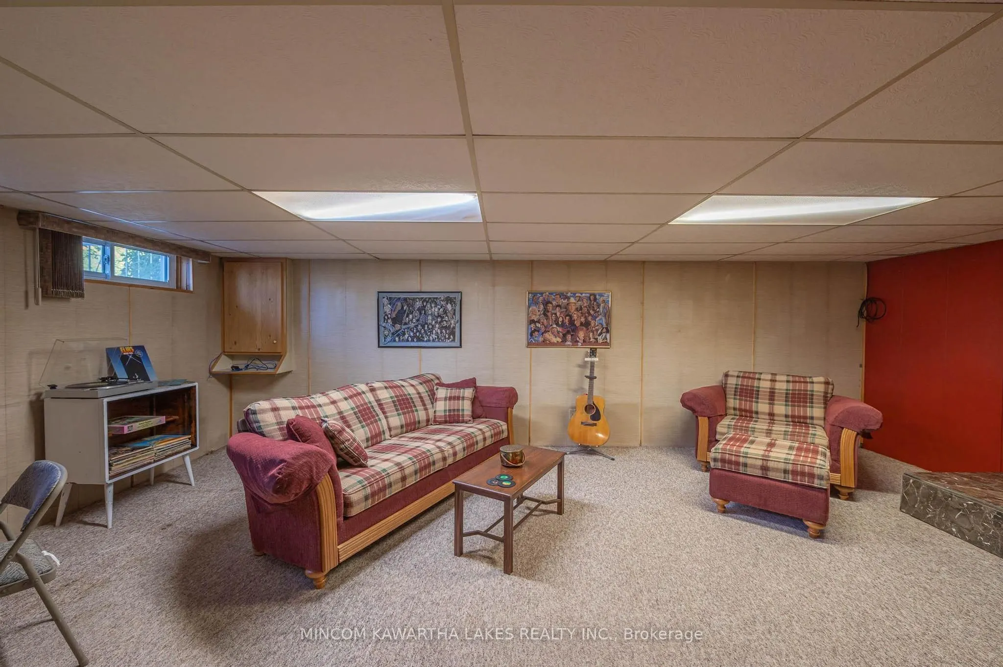 2397 Queen Mary Street