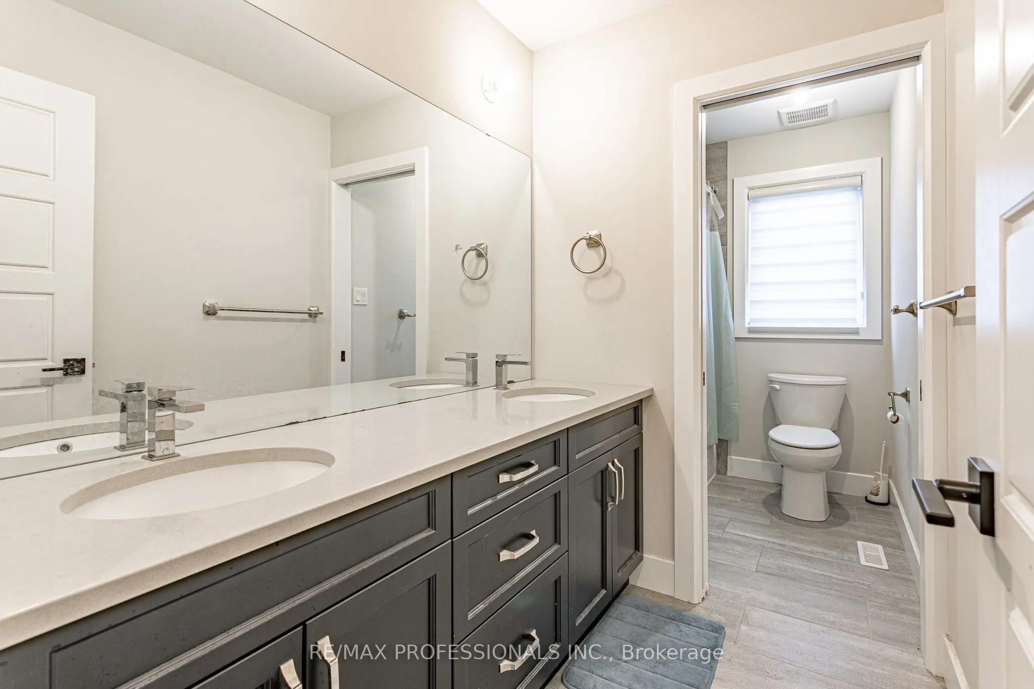 3328 Oriole Drive