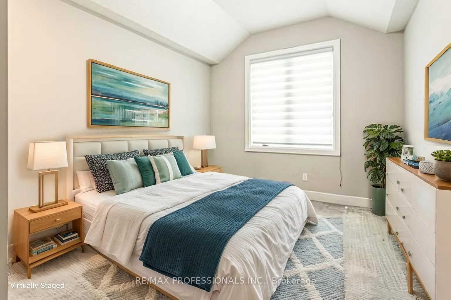3328 Oriole Drive