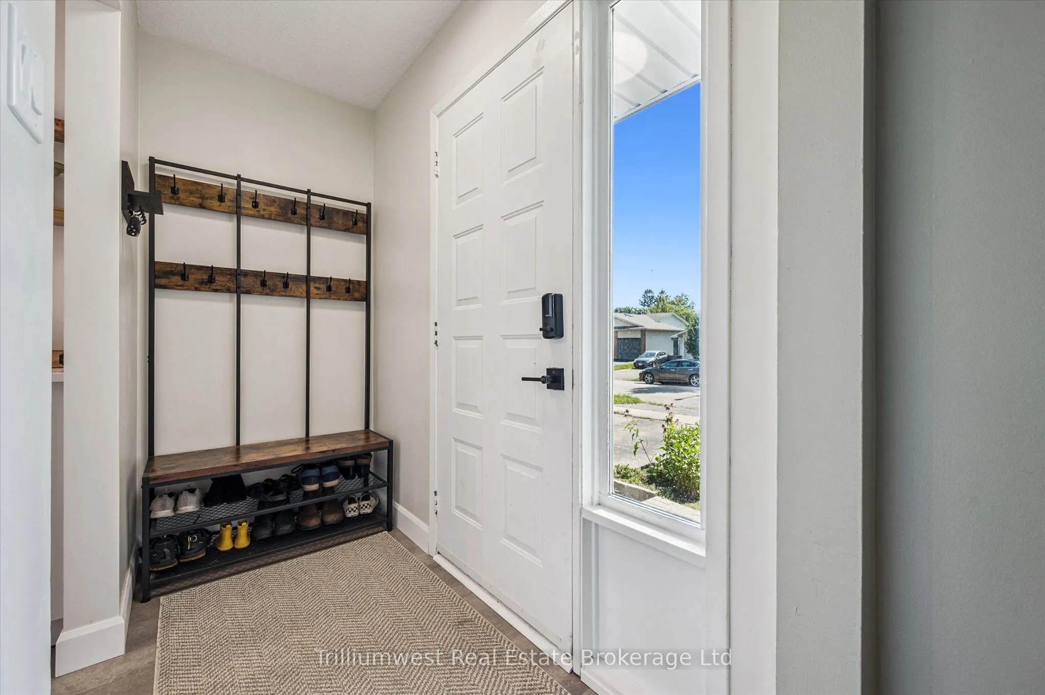427B Dayna Crescent
