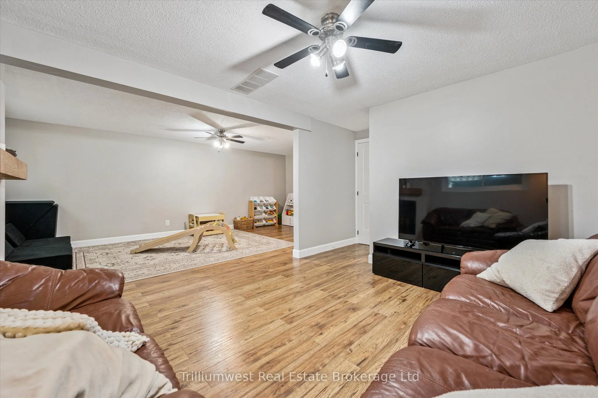 427B Dayna Crescent