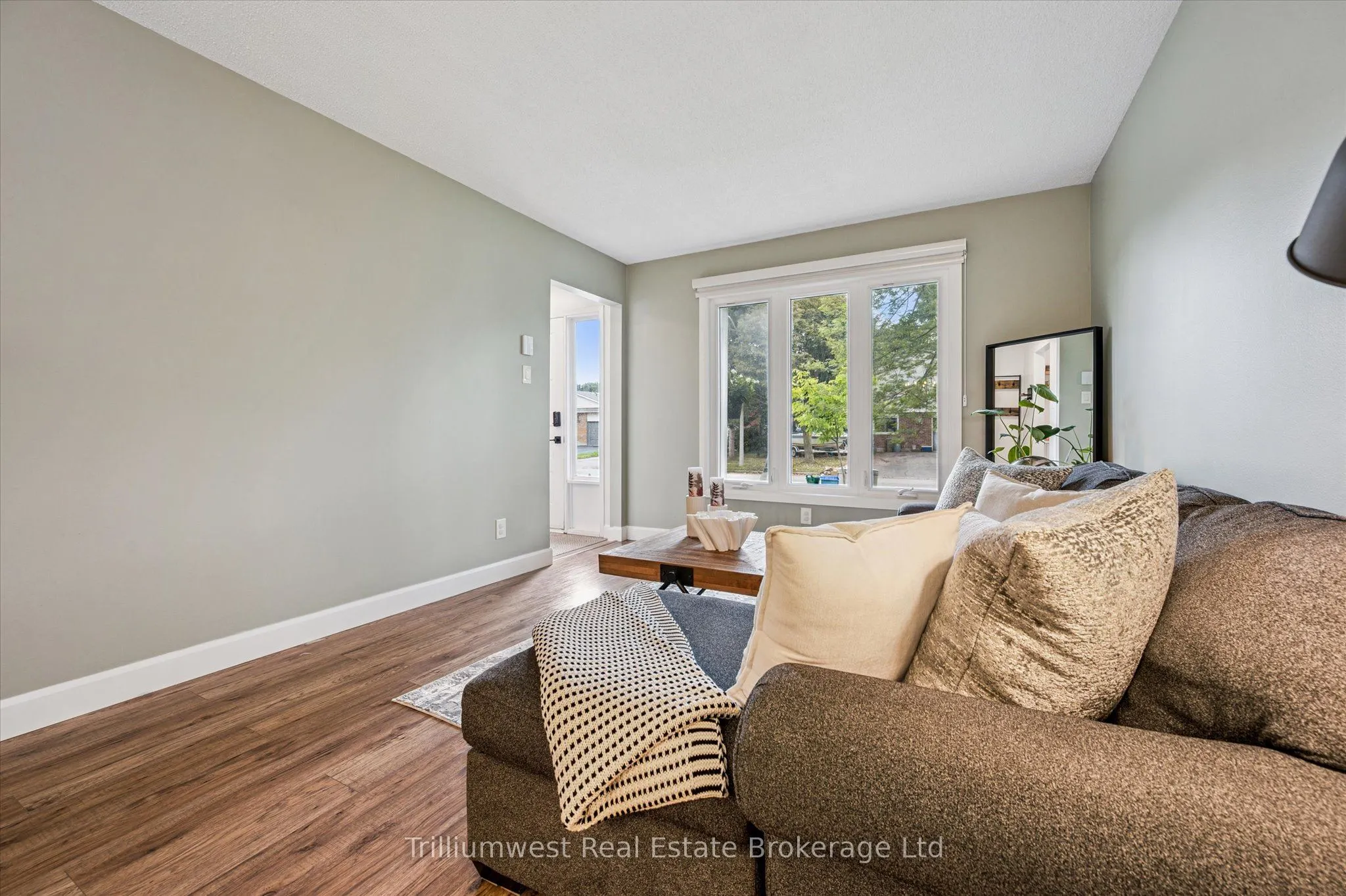 427B Dayna Crescent