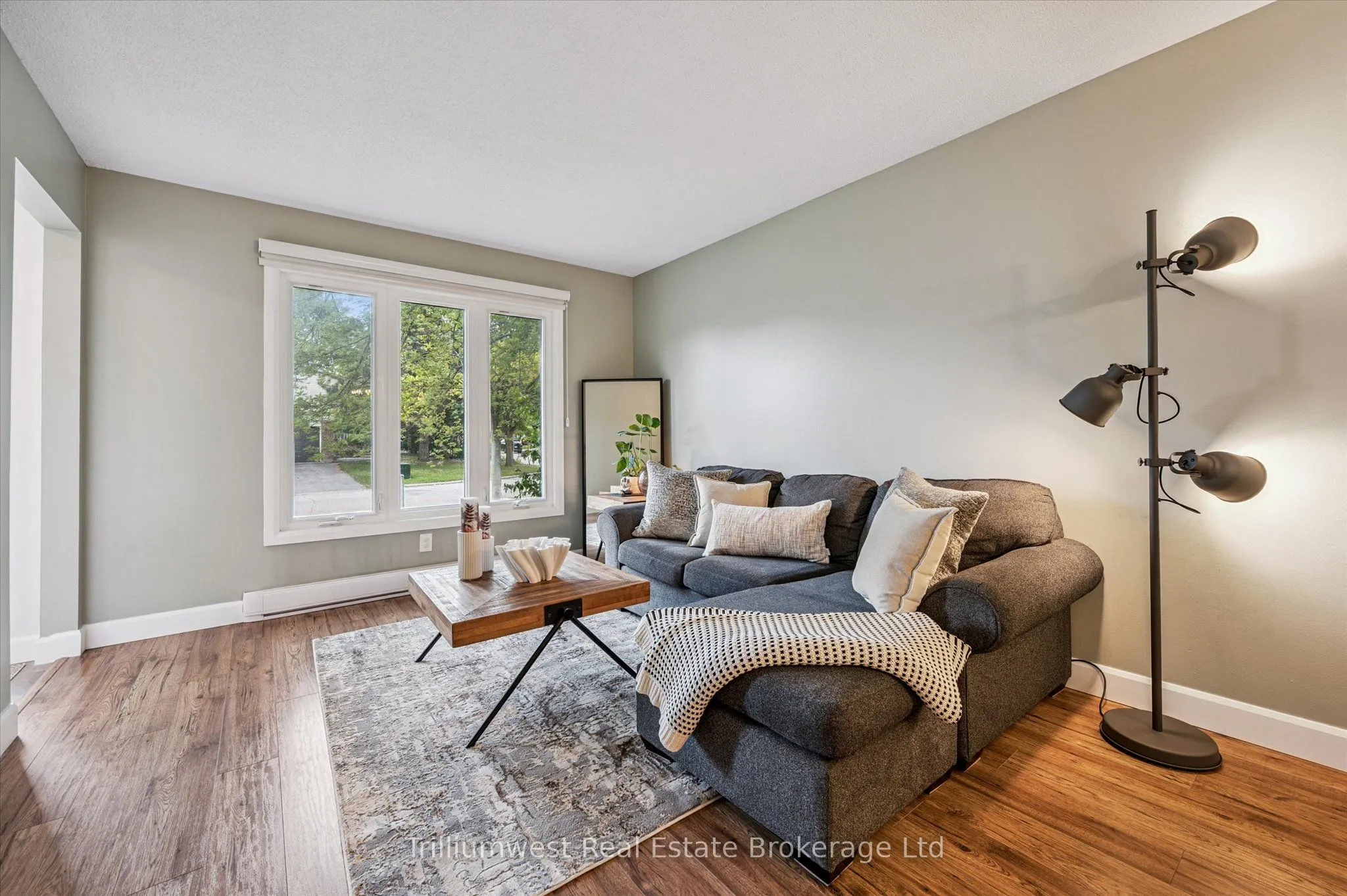 427B Dayna Crescent