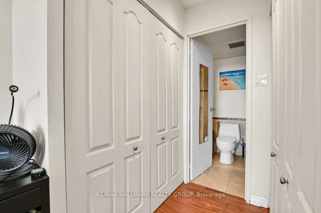 2760 Carousel Crescent, #708