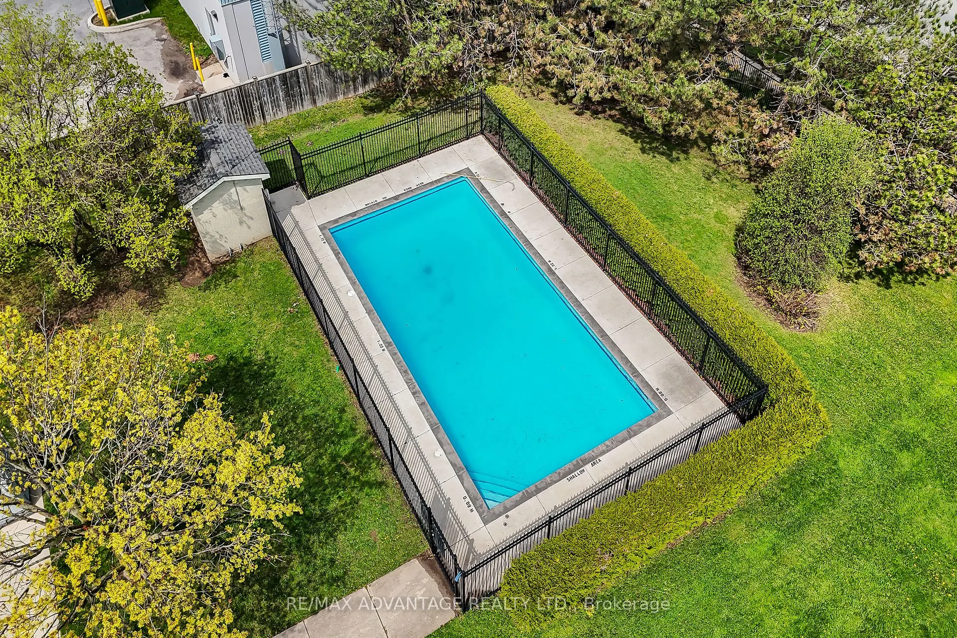 725 Deveron Crescent, #215