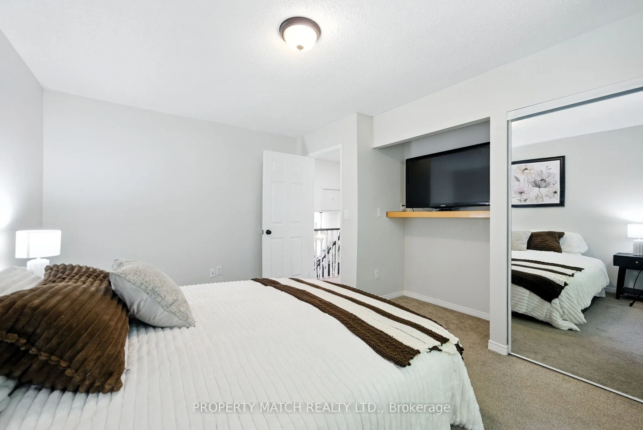 496 Burnham Manor Court