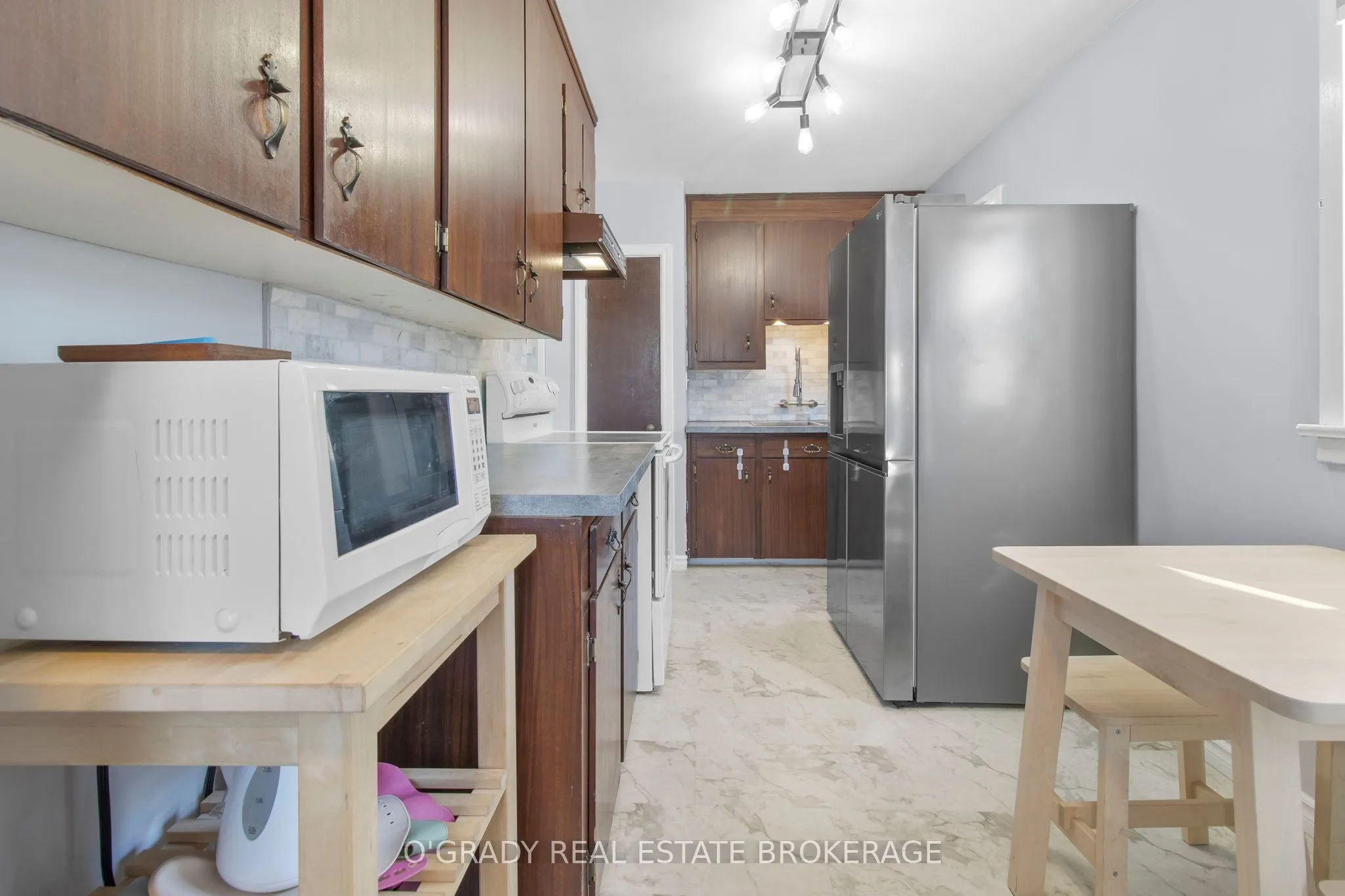 573 Edward Street