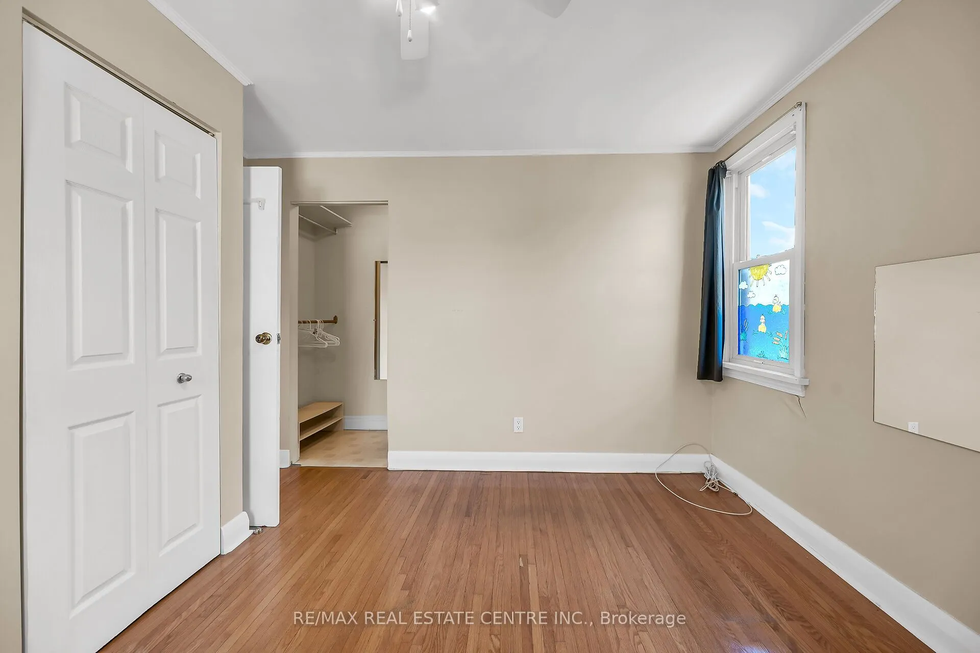 894 Garth Street