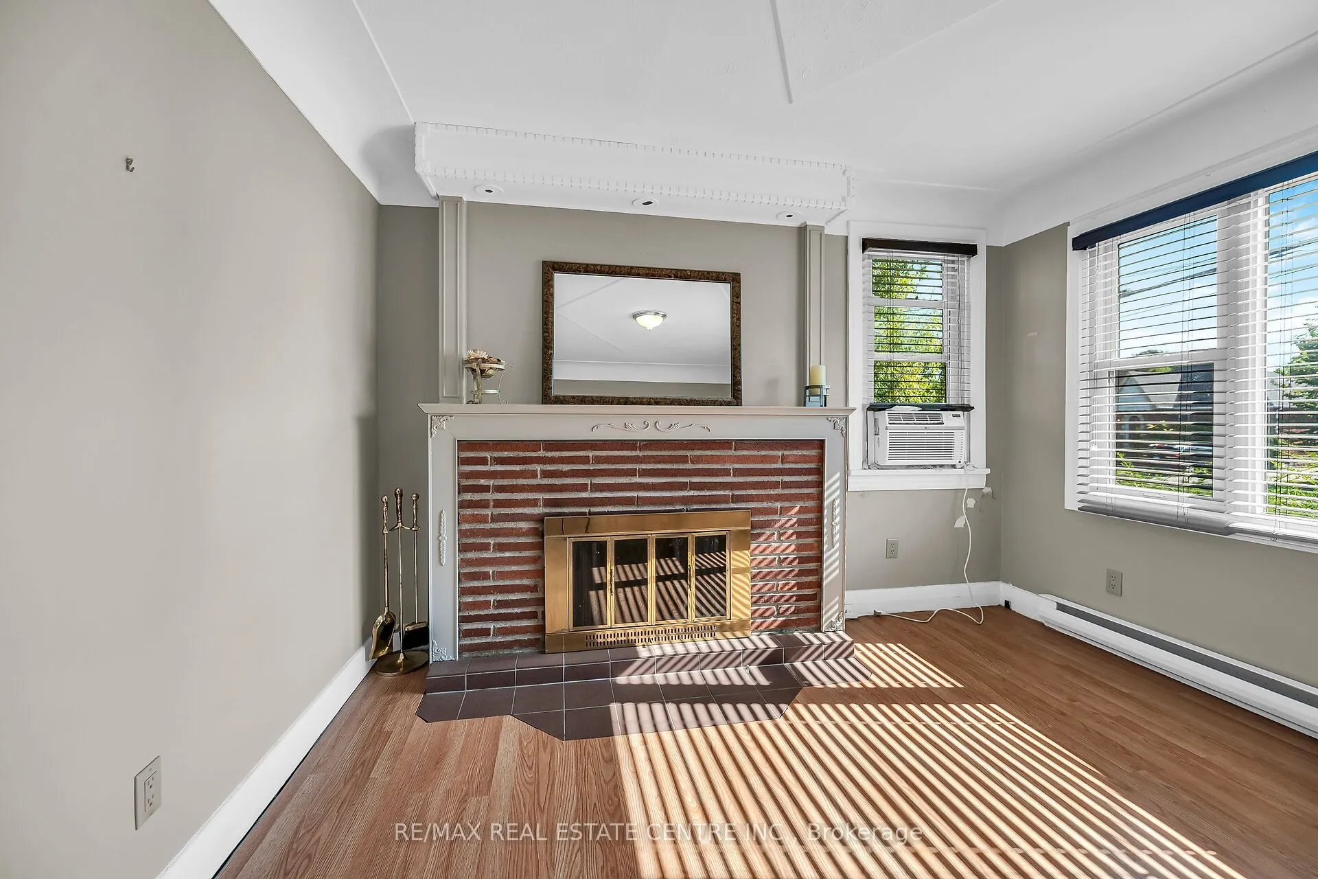 894 Garth Street