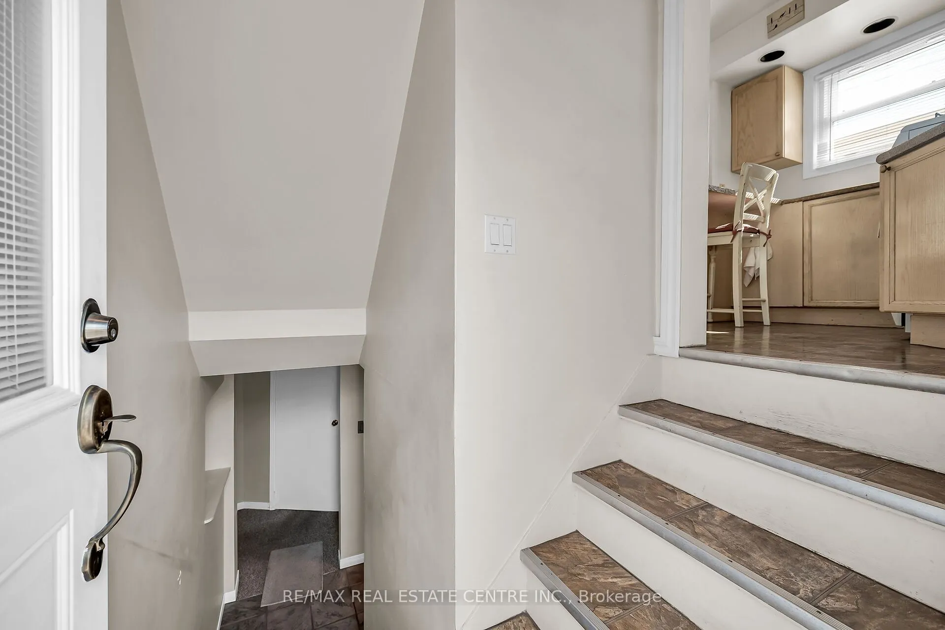 894 Garth Street