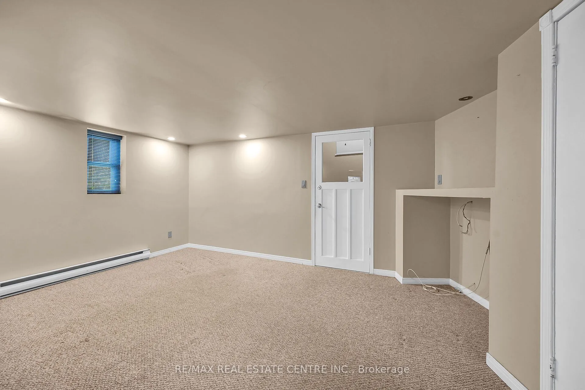 894 Garth Street