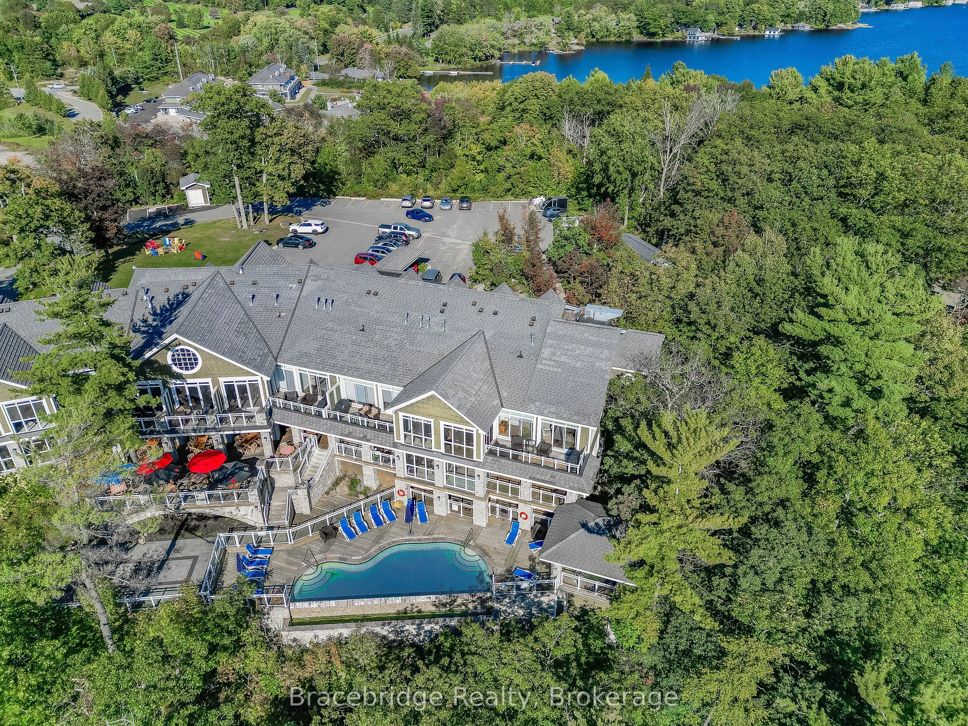 1869 Muskoka 118 Highway W, #L204-D2
