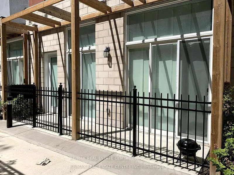 253 Albert Street, #102