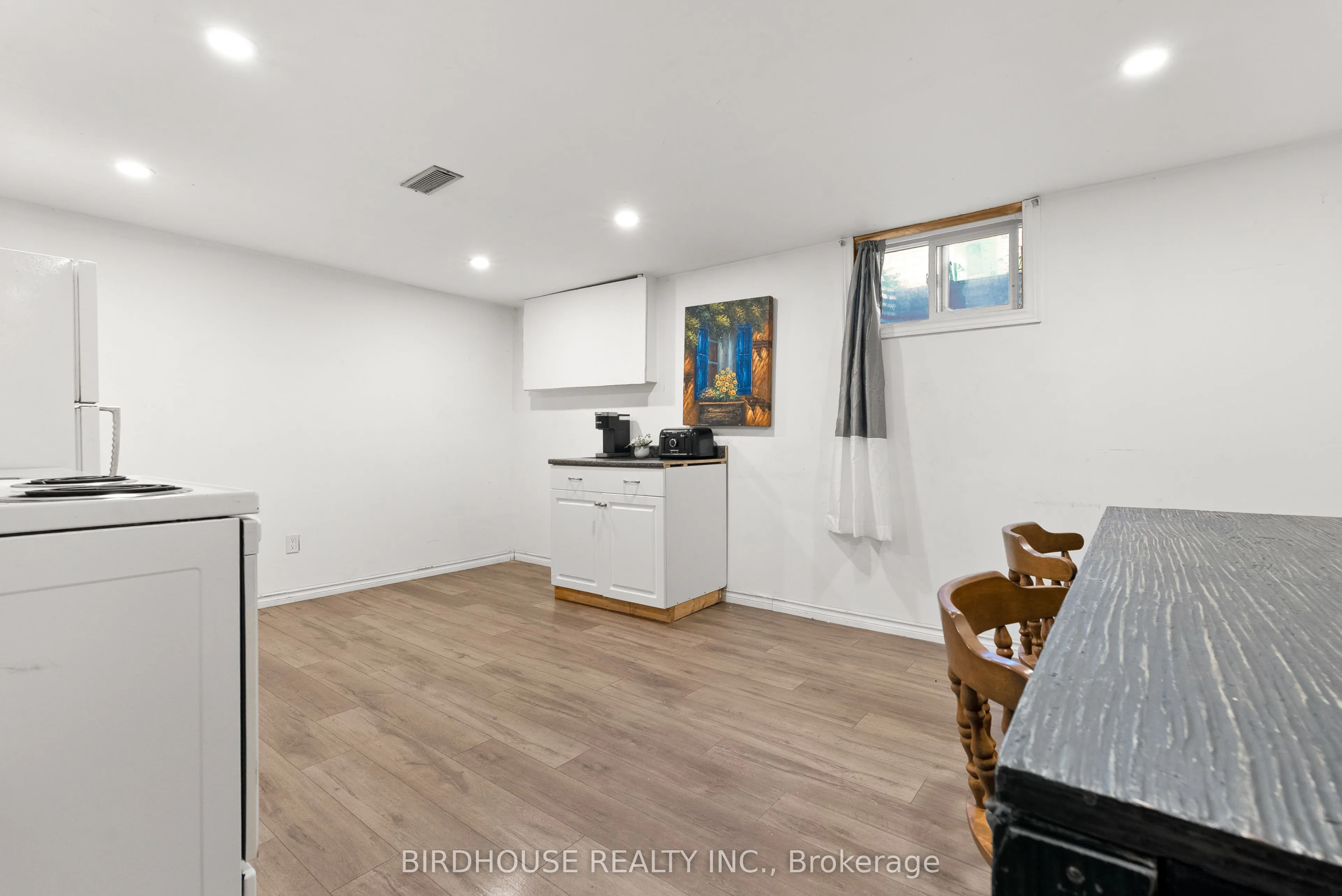 441 Crystal Drive
