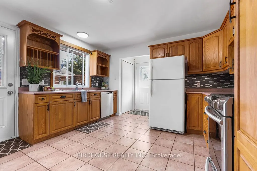 441 Crystal Drive