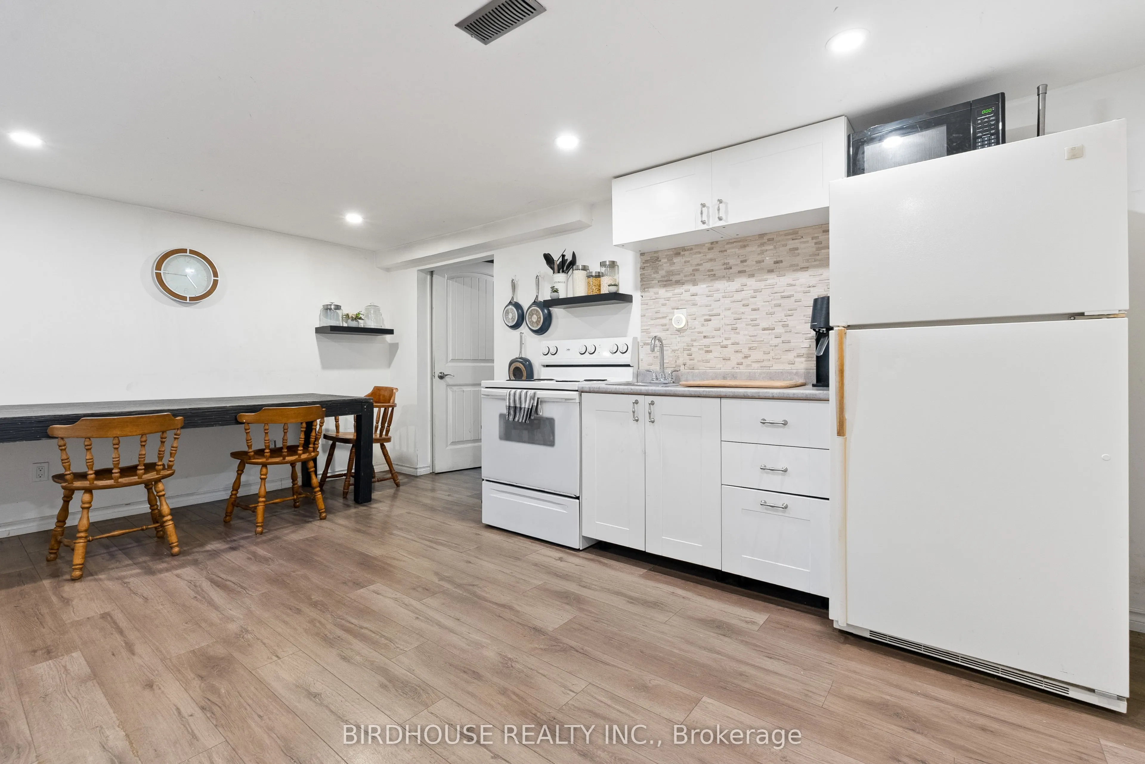 441 Crystal Drive