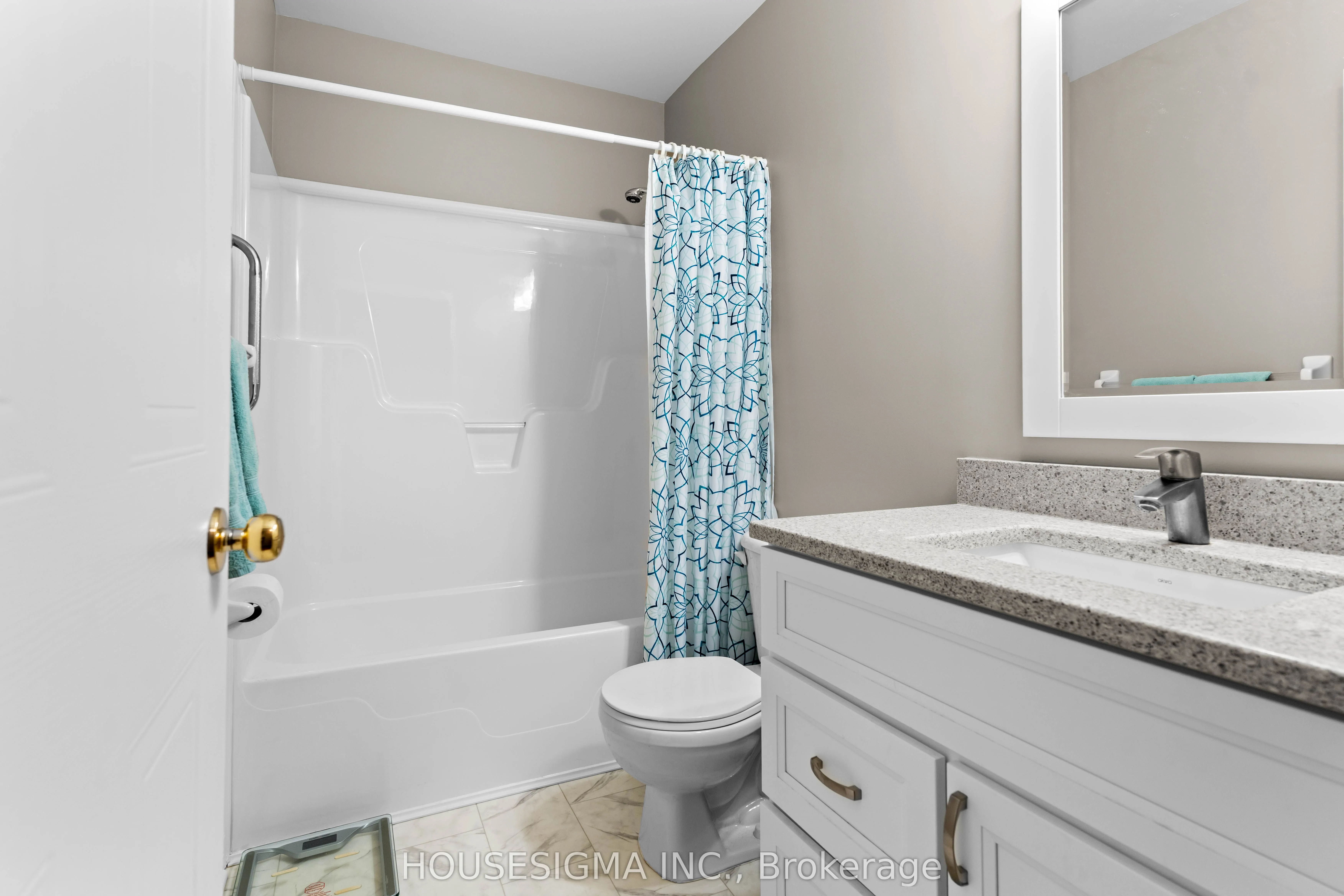 601 Grenfell Drive, #44