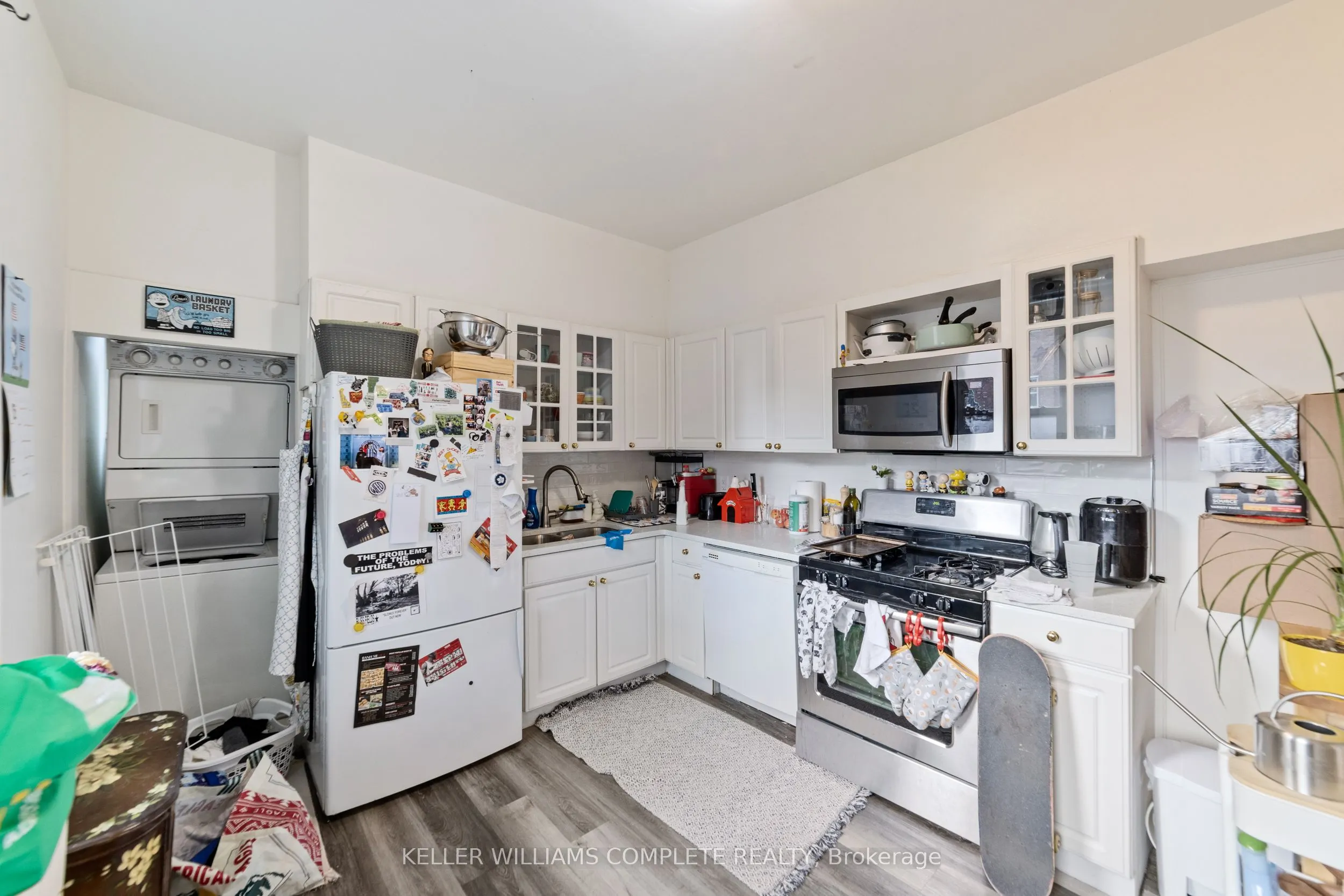 188-190 Caroline Street S