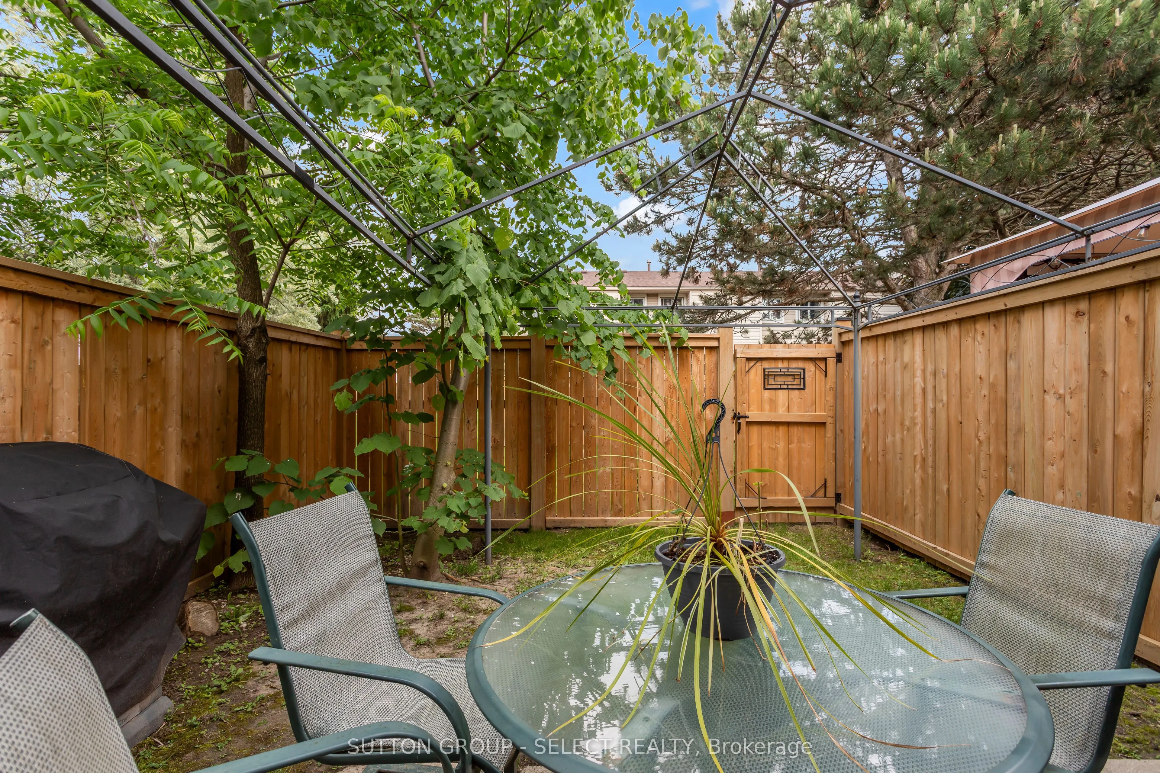 40 TIFFANY Drive, #64