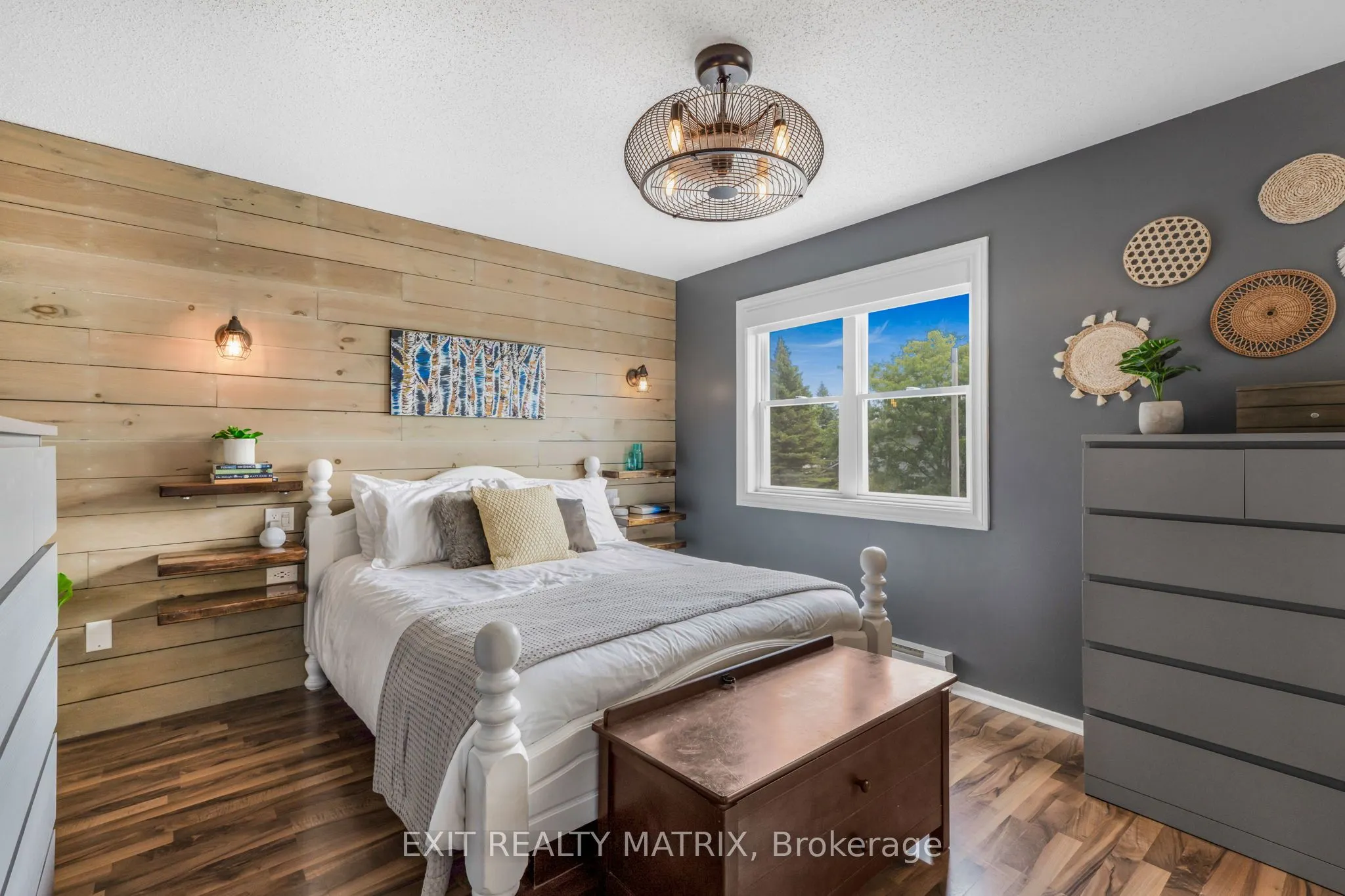 1503 Briarfield Crescent