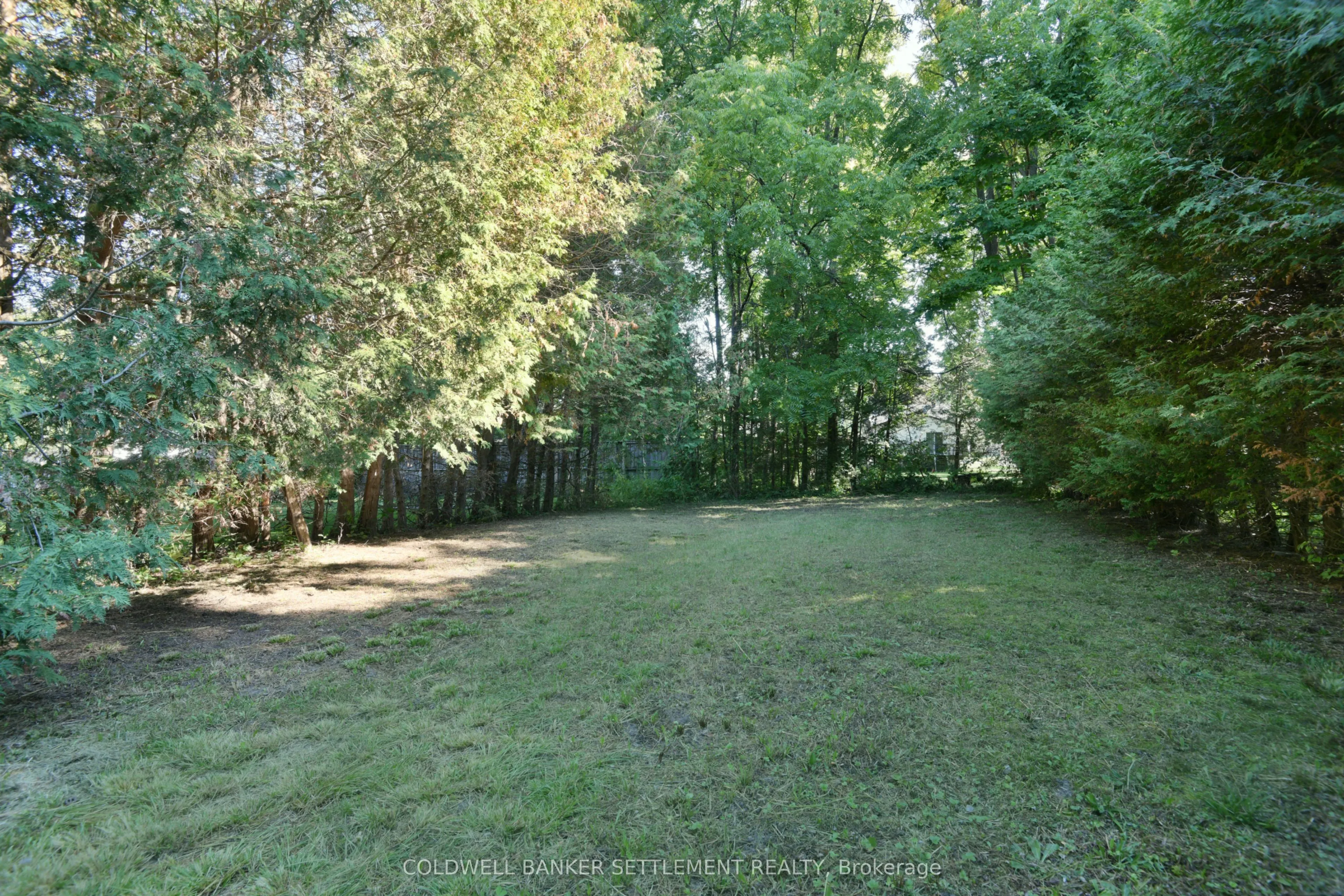 89 Drummond Street E