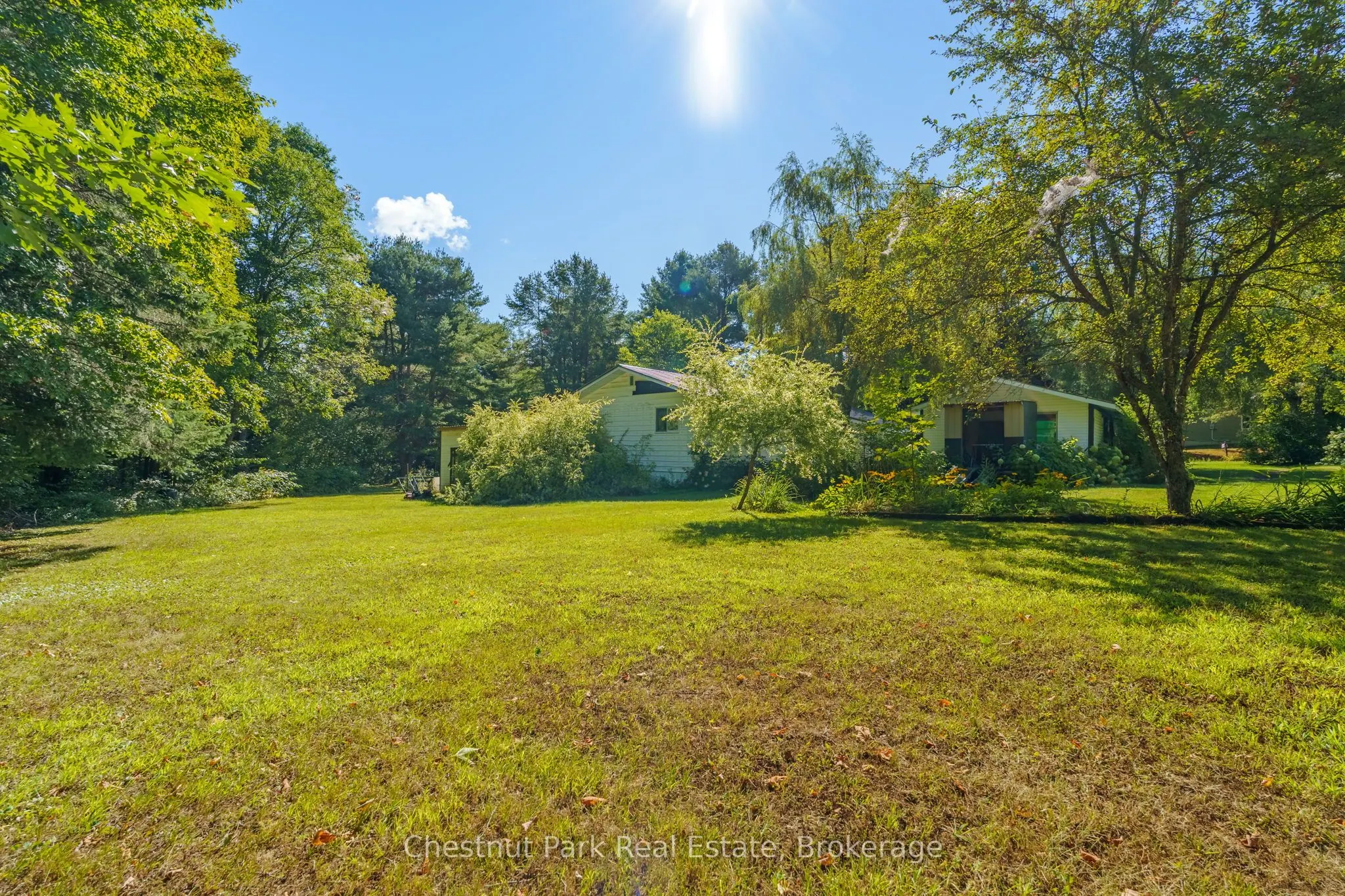 1047 Naismith Road E
