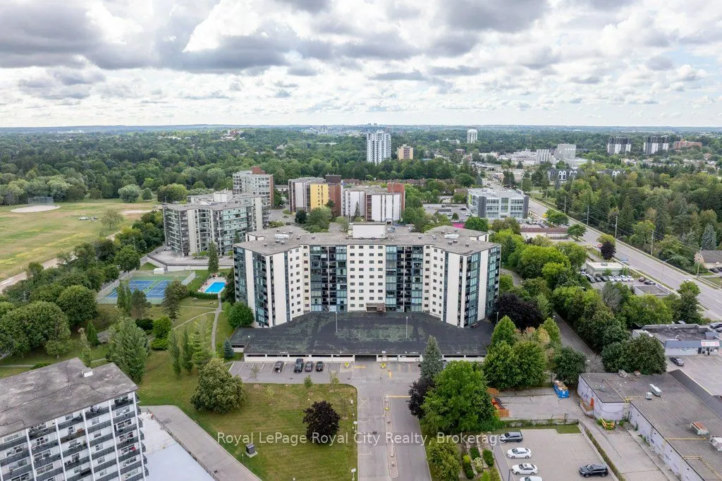 19 Woodlawn Road E, #511