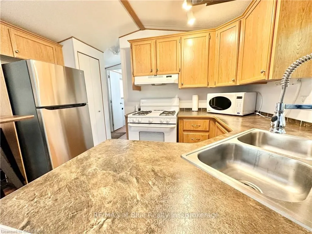 7489 SIDEROAD 5 E, #E7