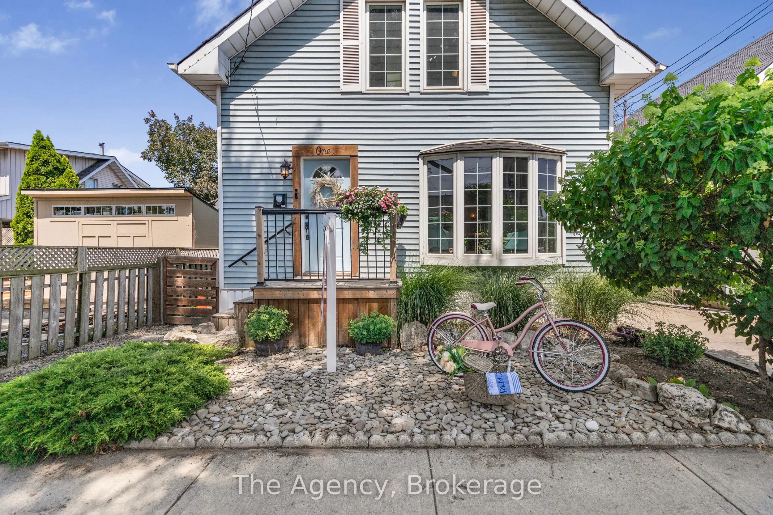 1 Mareve Avenue