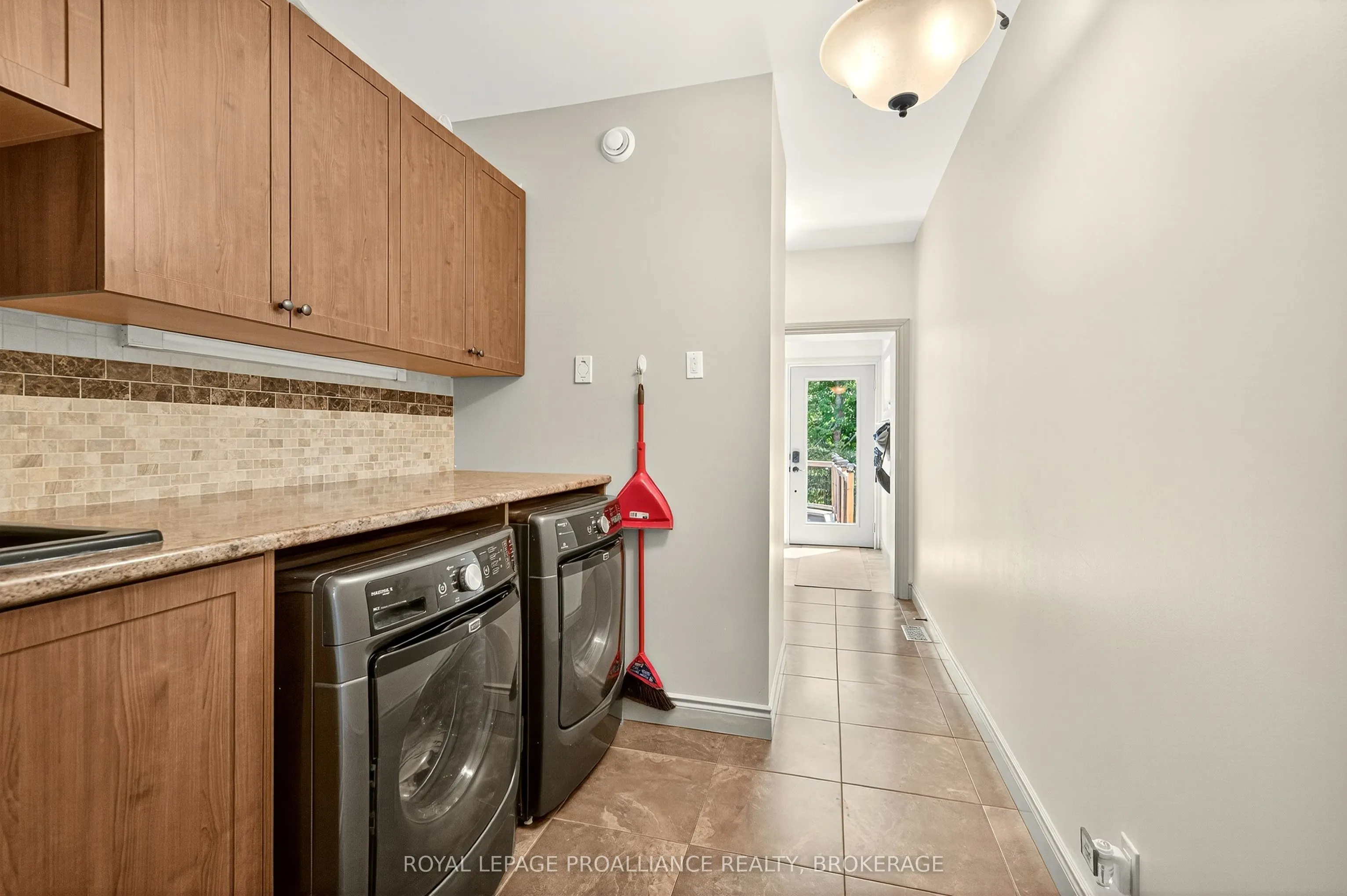 4671 Verona Sands Road