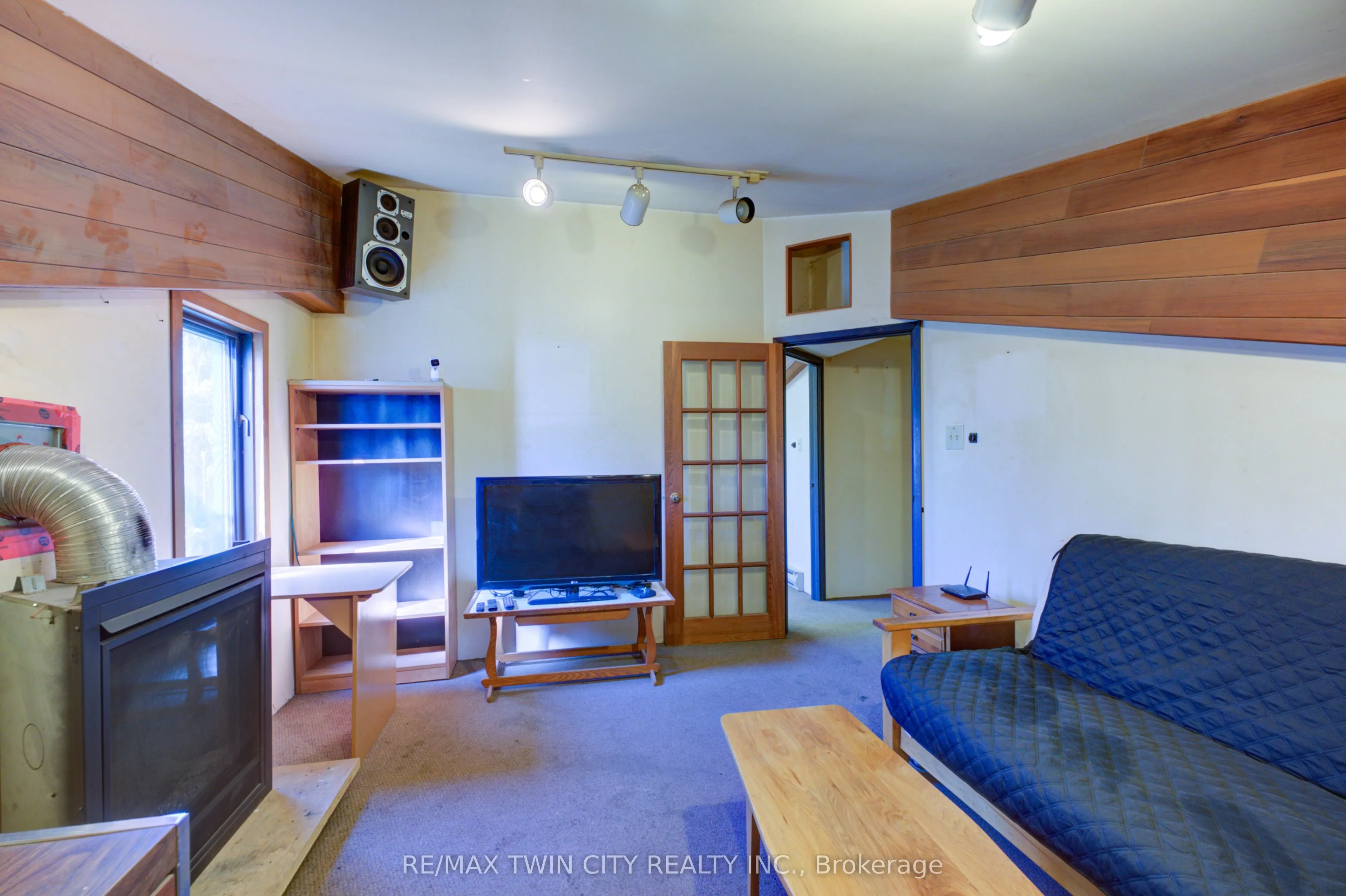 225 Black Walnut Road