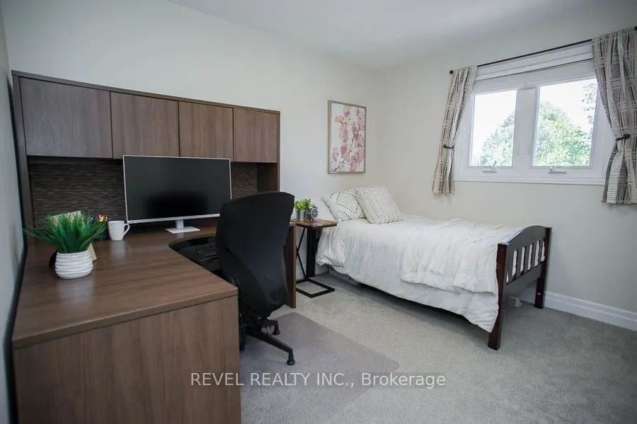 89 Dante Crescent