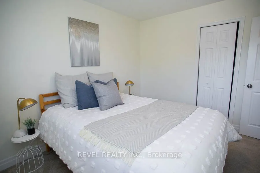89 Dante Crescent