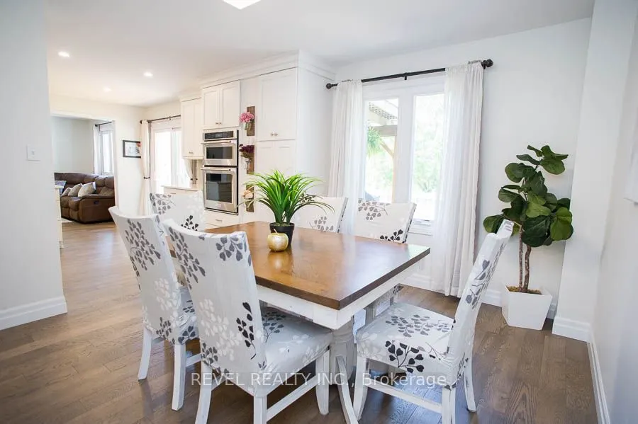89 Dante Crescent