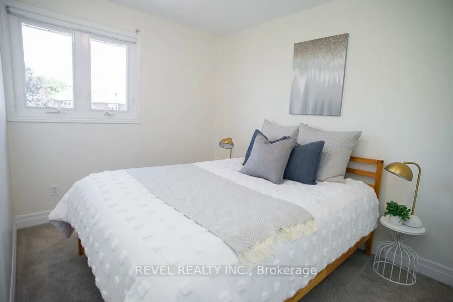 89 Dante Crescent