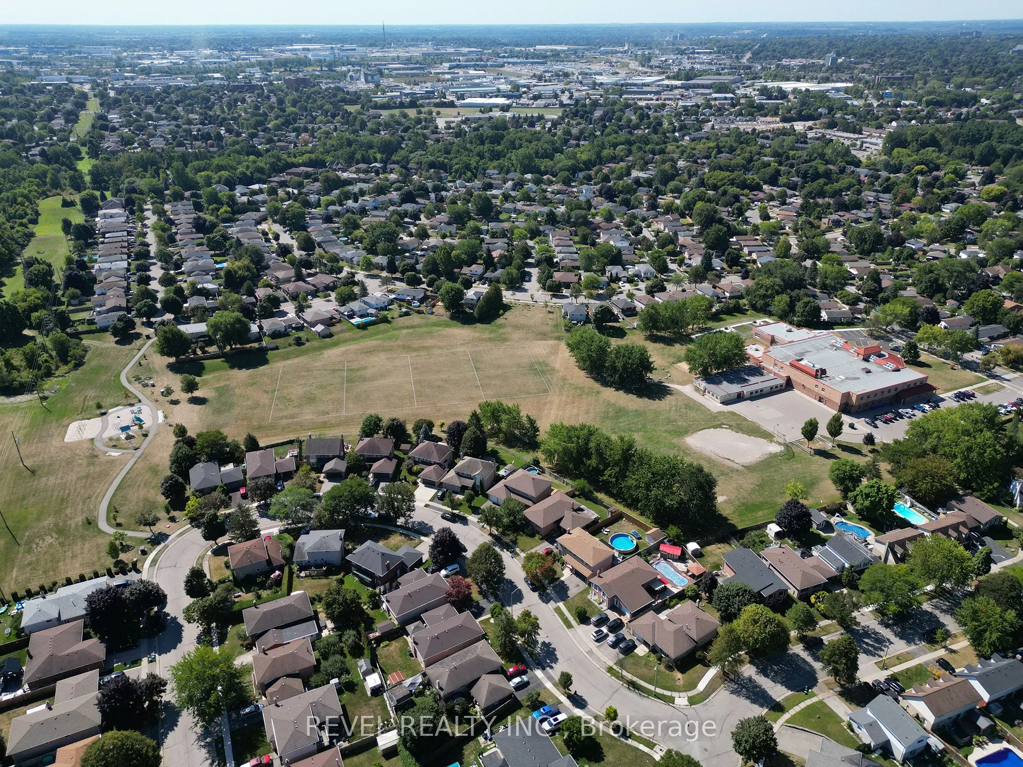 89 Dante Crescent