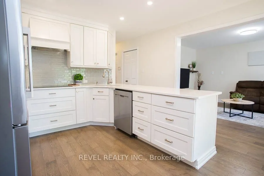 89 Dante Crescent