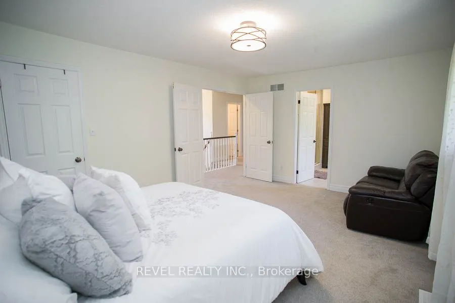 89 Dante Crescent
