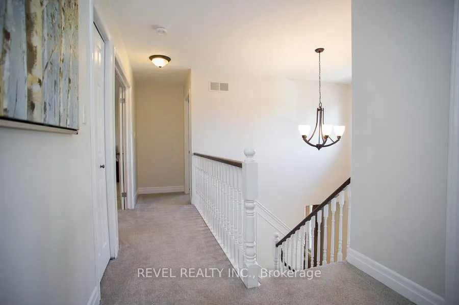 89 Dante Crescent