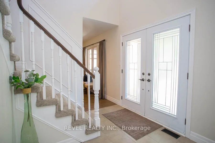 89 Dante Crescent