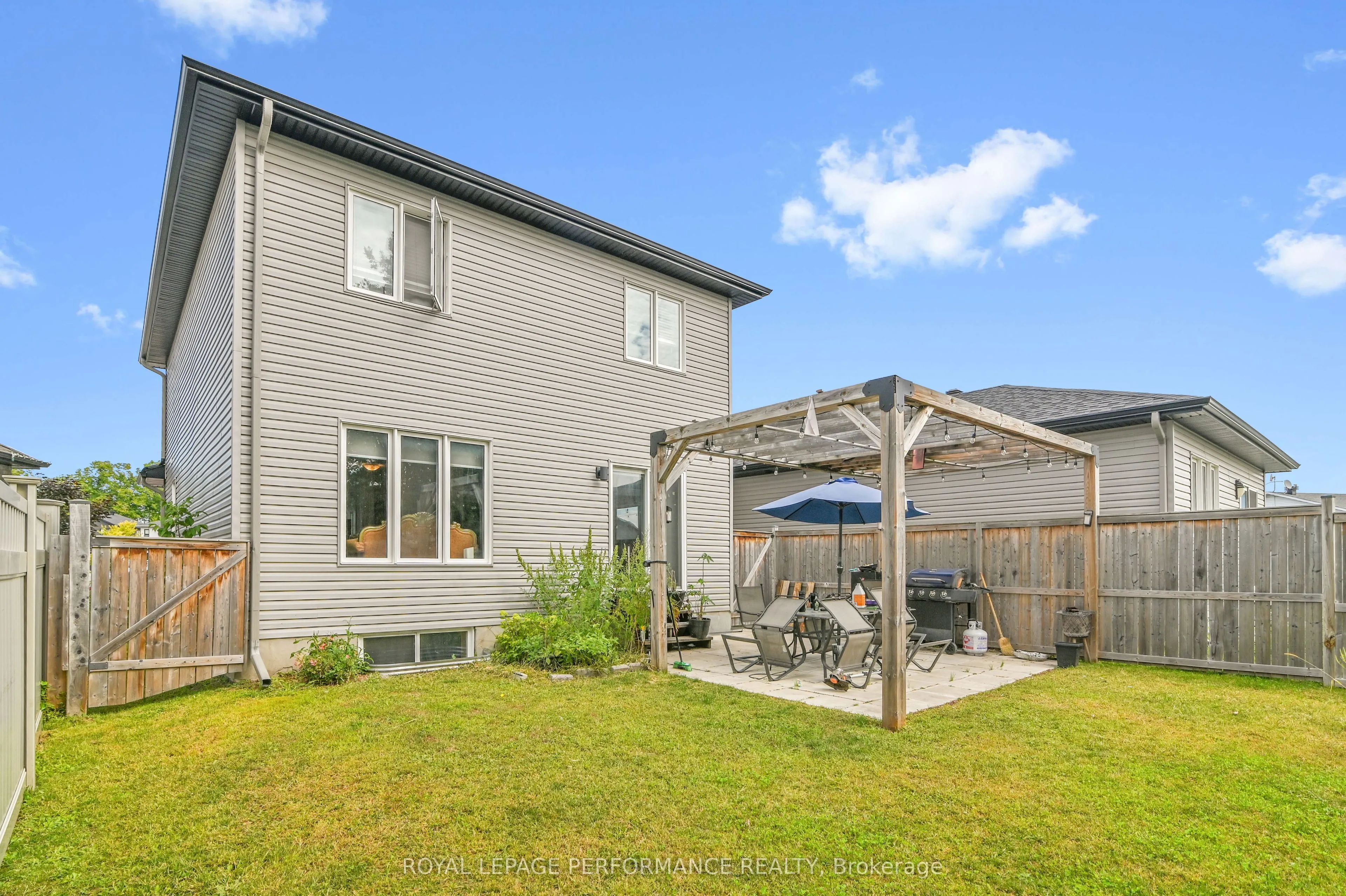 609 Robert Street