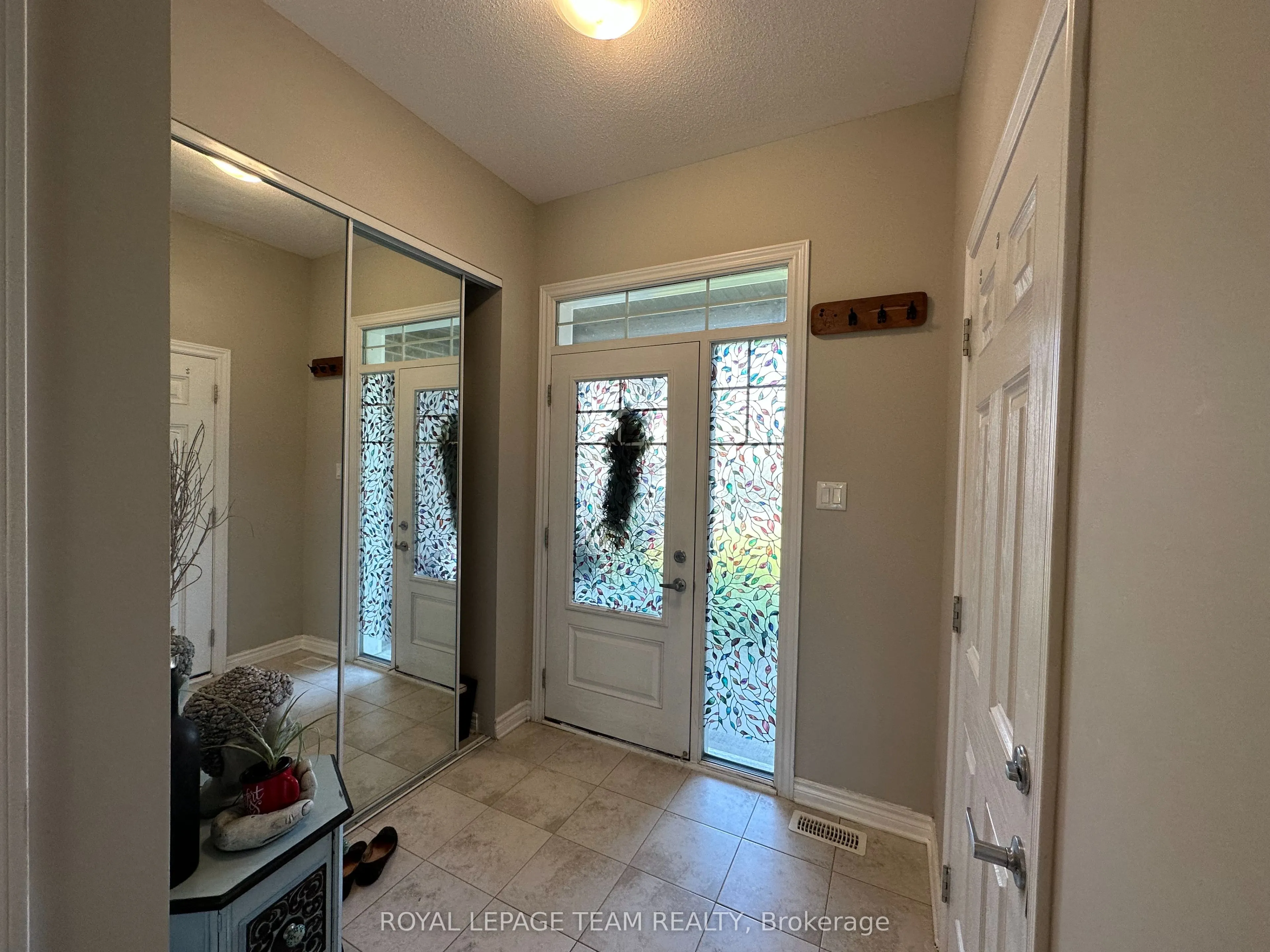 214 Bandelier Way