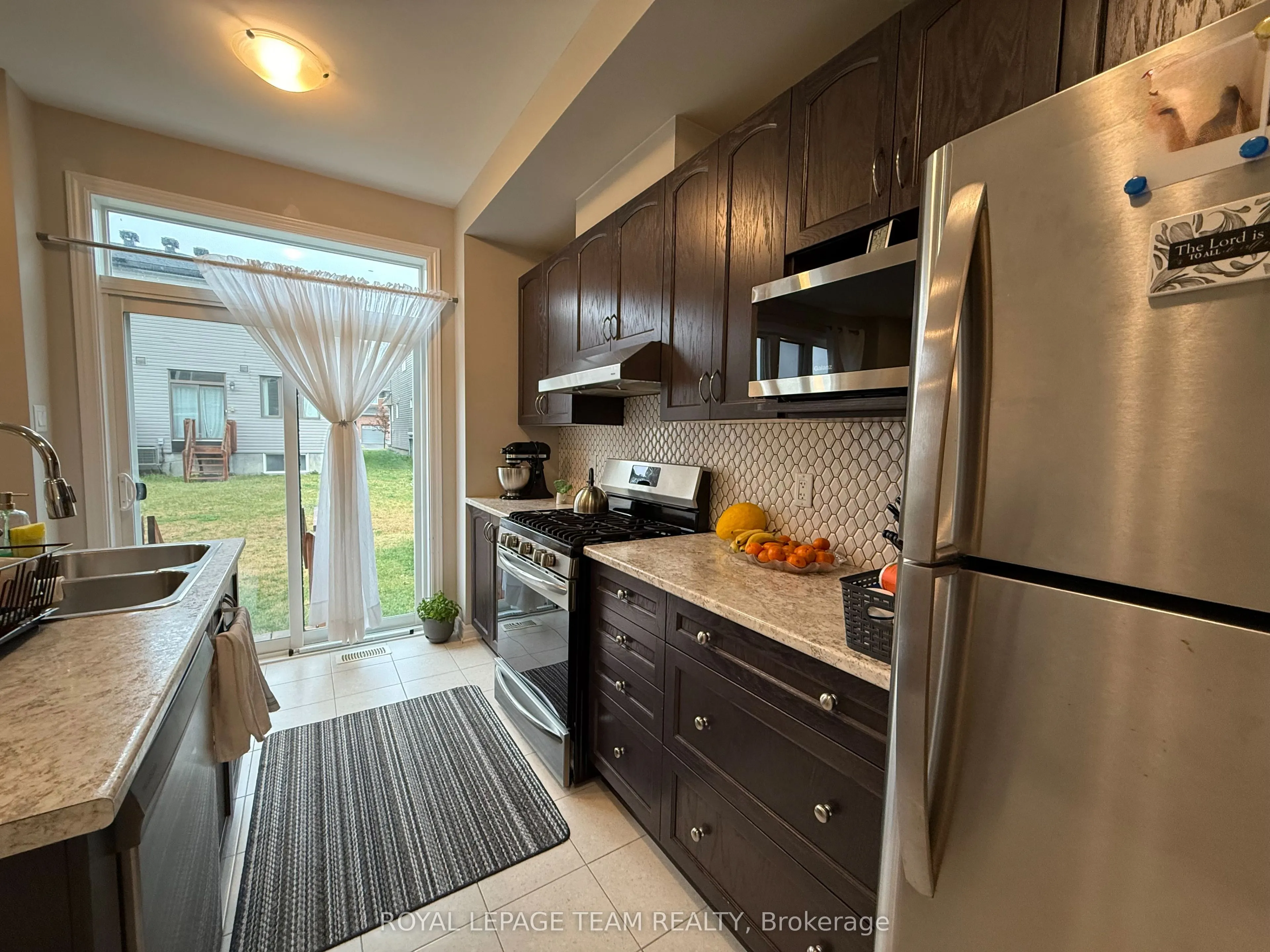 214 Bandelier Way